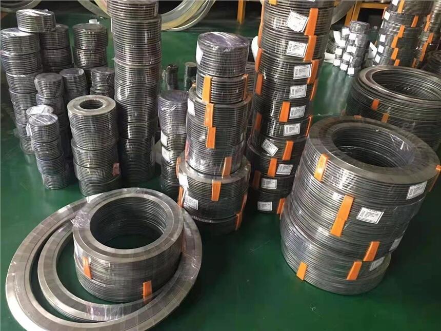 內(nèi)外加強(qiáng)型金屬纏繞墊片墊片 纏繞墊片執(zhí)行標(biāo)準(zhǔn)